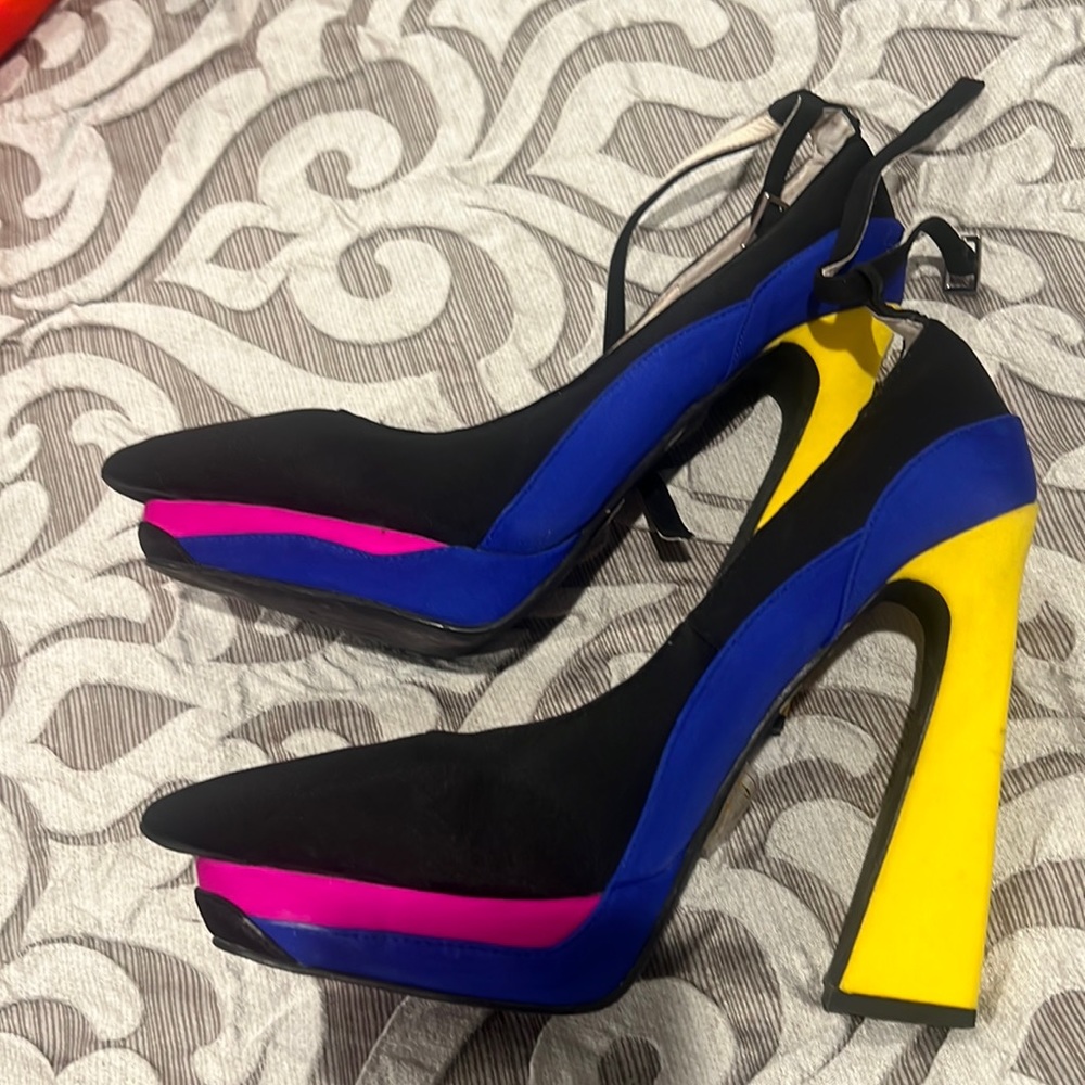 Jeffrey Campbell multi color pump , size 9.5